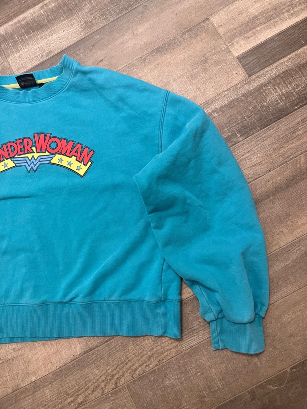 Wonder Woman Teal Graphic Crewneck Sweatshirt - Women's Sweater - Picture 4 of 8